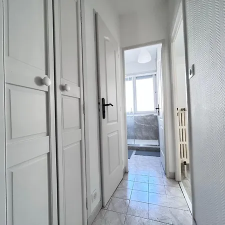 Le Lemptegy - Confortable T4 Proche De La Gare Avec Petit Balcon